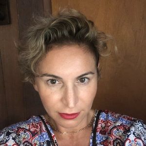 Meet your Posher, Lena